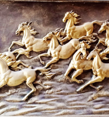 phù điêu mã đáo thành công