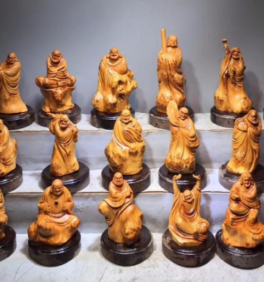 Điêu khắc tượng Thập Bát La Hán đẹp tại Tượng Phật Điển Thảo