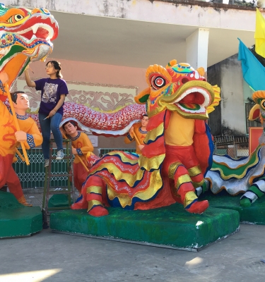 Vẽ lân ngày tết