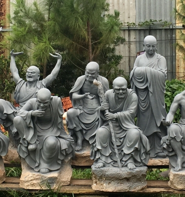 Tìm kiếm tượng 18 vị la hán giá rẻ? Hãy đến Tượng Phật Điển Thảo!