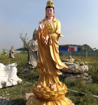 Tượng Quan Âm Sơn Nhũ Vàng Cao 2 Mét