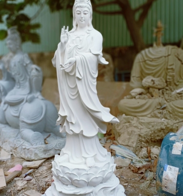 Khám phá vẻ đẹp và ý nghĩa của tượng Quan Thế Âm Bồ Tát