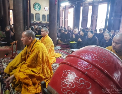 Lễ kỷ niệm ngày Phật thành Đạo và trao quà Tết cho bà con nghèo tại chùa Liên Phái