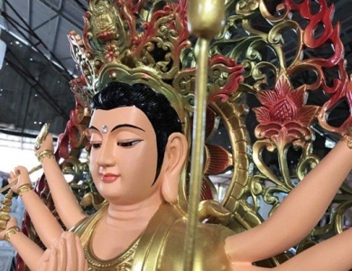 Tượng Phổ Hiền Bằng Xi Măng Được Tôn Tạo Bởi Nghệ Nhân Hàng Đầu