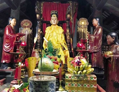 Chuyện chưa biết về pho tượng đứng lên, ngồi xuống ở Hải Phòng