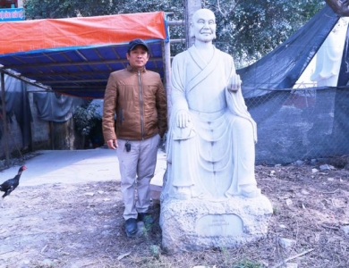 Chàng trai xứ Quảng giữ hồn nghề điêu khắc đá ở cố đô Hoa Lư