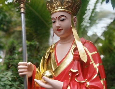 Tìm hiểu chi tiết Địa Tạng Vương Bồ Tát