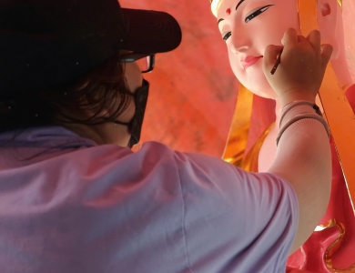 Nhận sửa tượng Phật cho chùa bị nứt, phai màu, hư hỏng