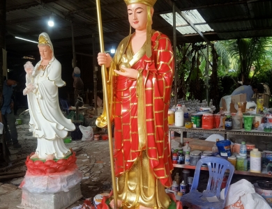 Tượng Địa Tạng Vương Bồ Tát đứng: Vẻ đẹp và ý nghĩa tâm linh