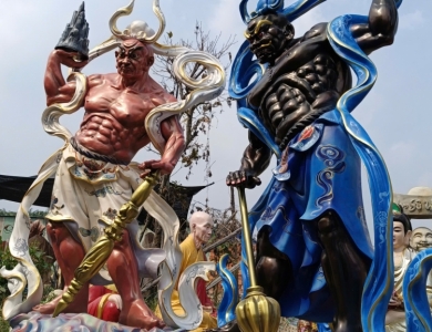 Nên chọn tượng Kim Cang chất liệu nào bền đẹp nhất?