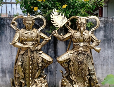 Tư vấn chọn tượng Phật Hộ Pháp phù hợp không gian thờ cúng