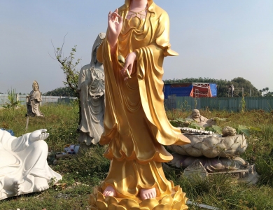 Chọn tượng Quan Âm đứng đẹp - Mang lại bình an và may mắn