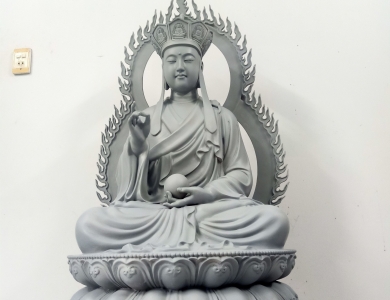 Khám phá tượng Địa Tạng Bồ Tát ngồi đẹp tại Tượng Phật Điển Thảo