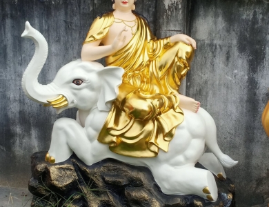 Thờ tượng Phổ Hiền Bồ Tát cầu bình an 