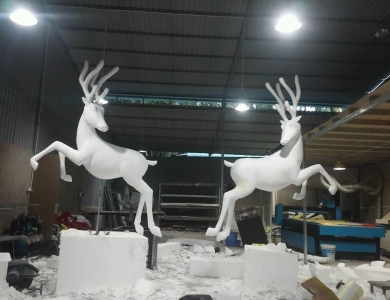 Cung cấp dịch vụ điêu khắc tượng thú composite theo yêu cầu