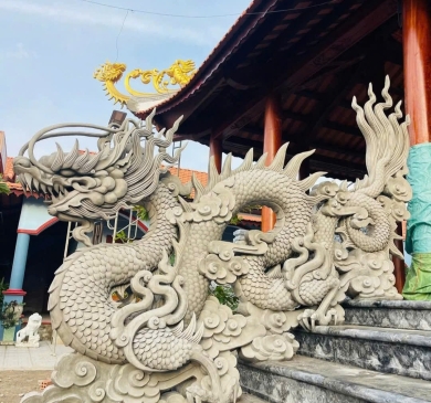 Thi công điêu khắc hoa văn trang trí đình chùa đẹp, chuẩn truyền thống