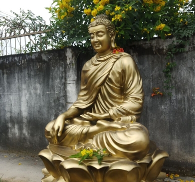 Dịch vụ thi công tượng Bổn Sư bằng composite chuyên nghiệp