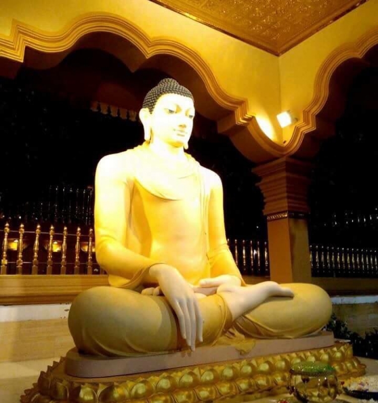 Tượng Phật thích ca