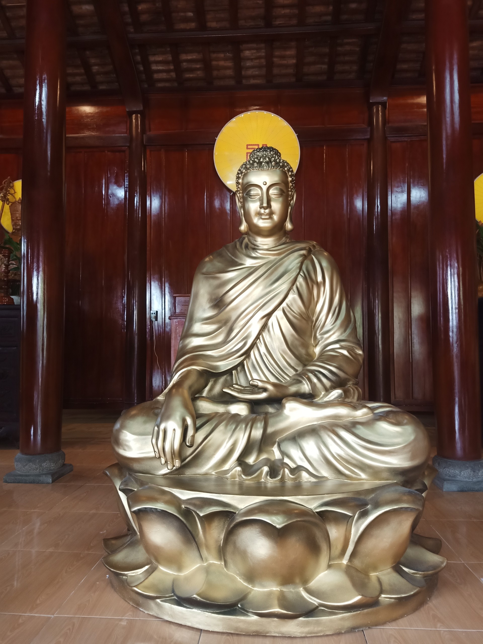 Thỉnh tượng Phật Bổn Sư