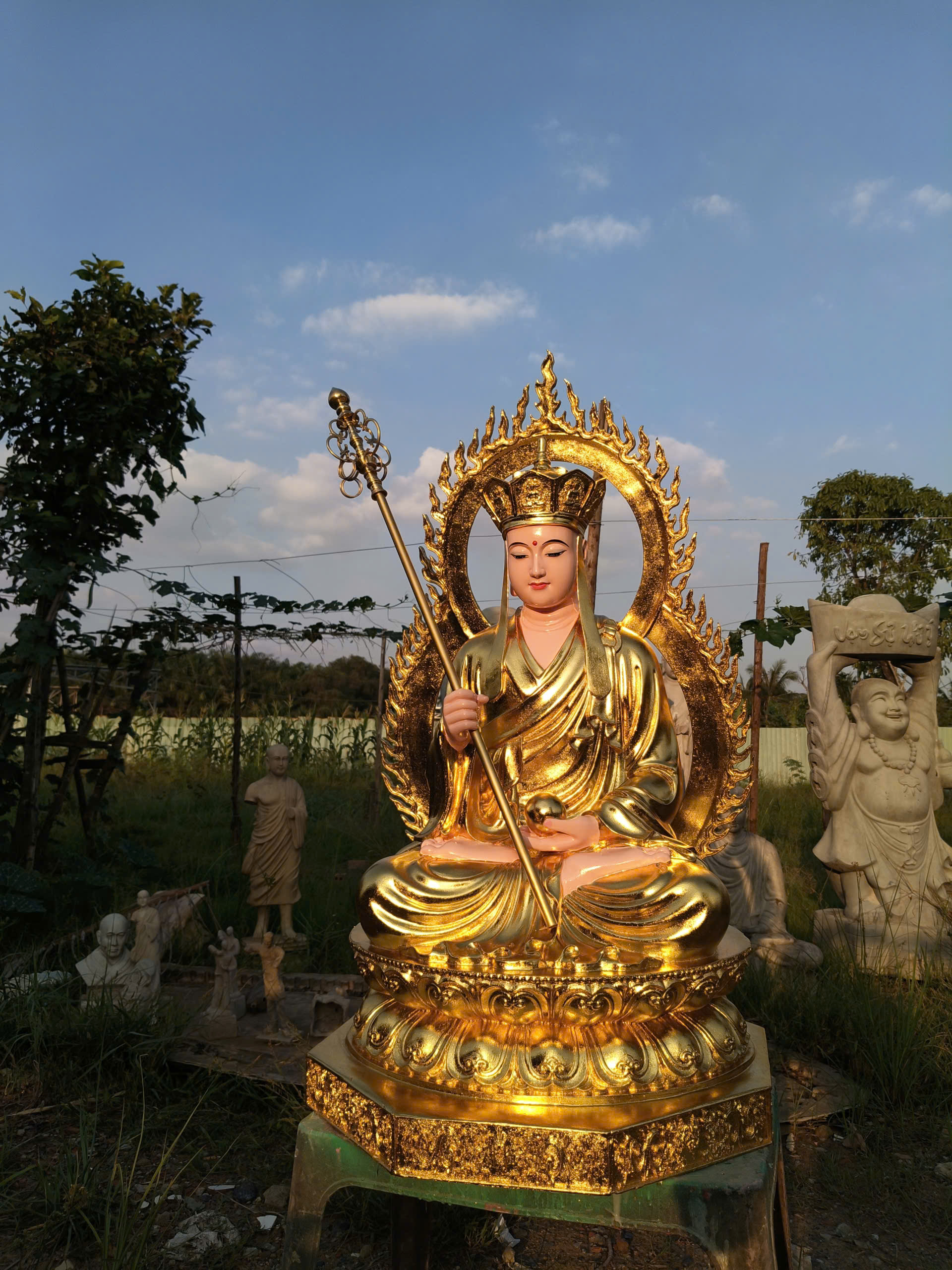 tượng địa tạng bằng composite