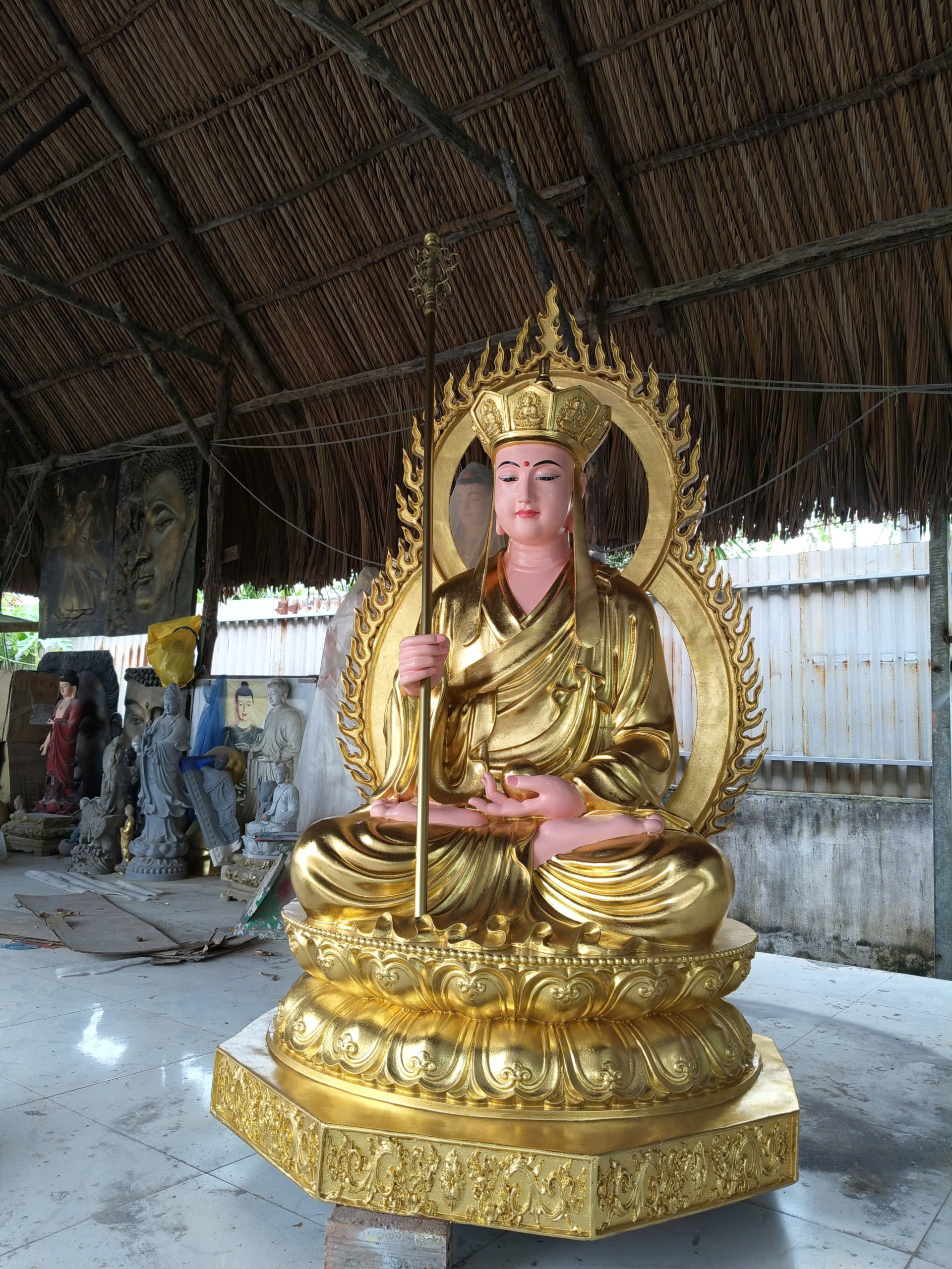 tượng địa tạng vương bồ tát bằng composite