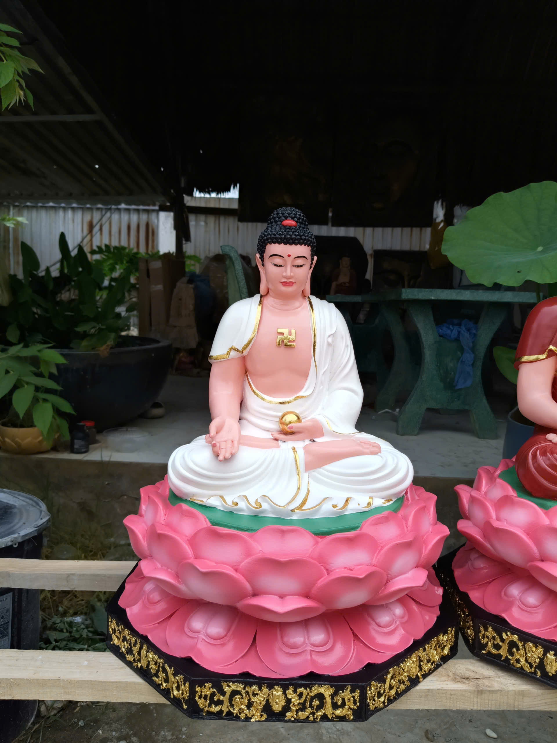 tượng dược sư xi măng