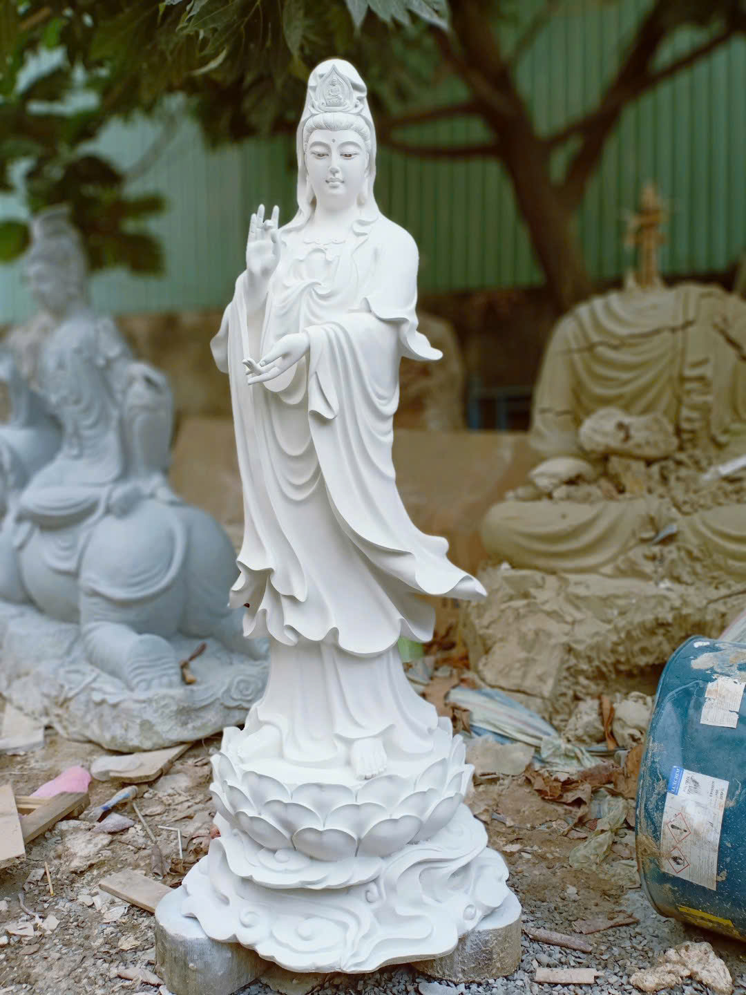 tượng mẹ quan âm