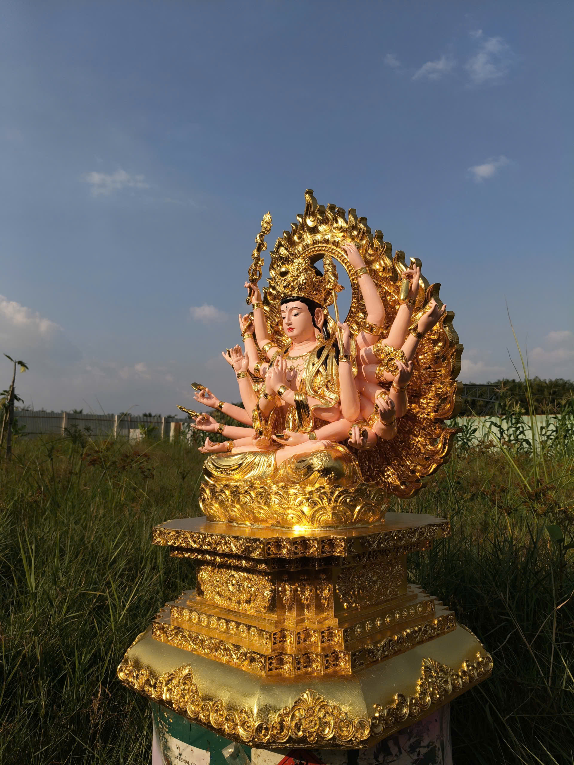 tượng phật chuẩn đề composite