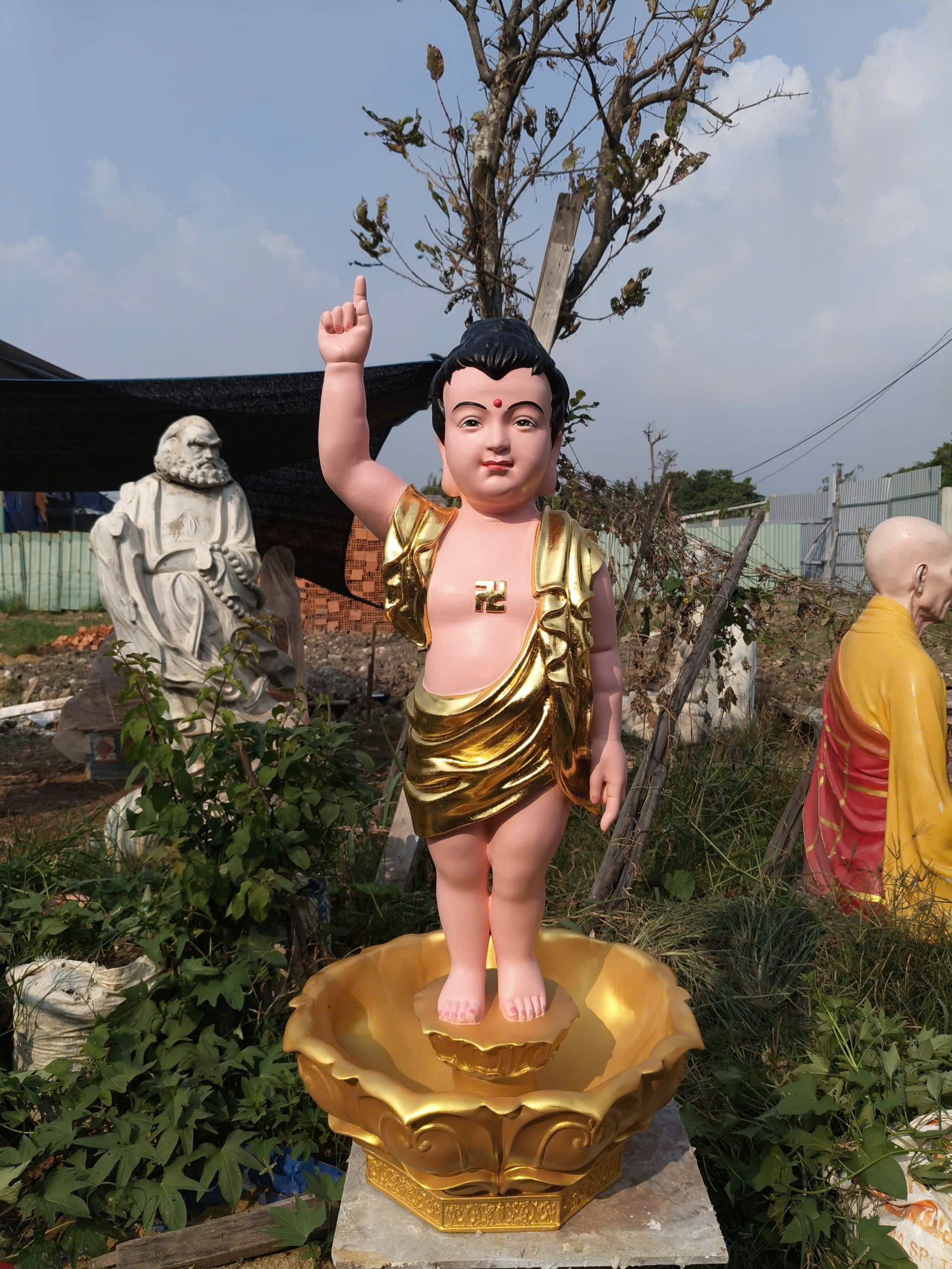 tượng phật đản sanh composite