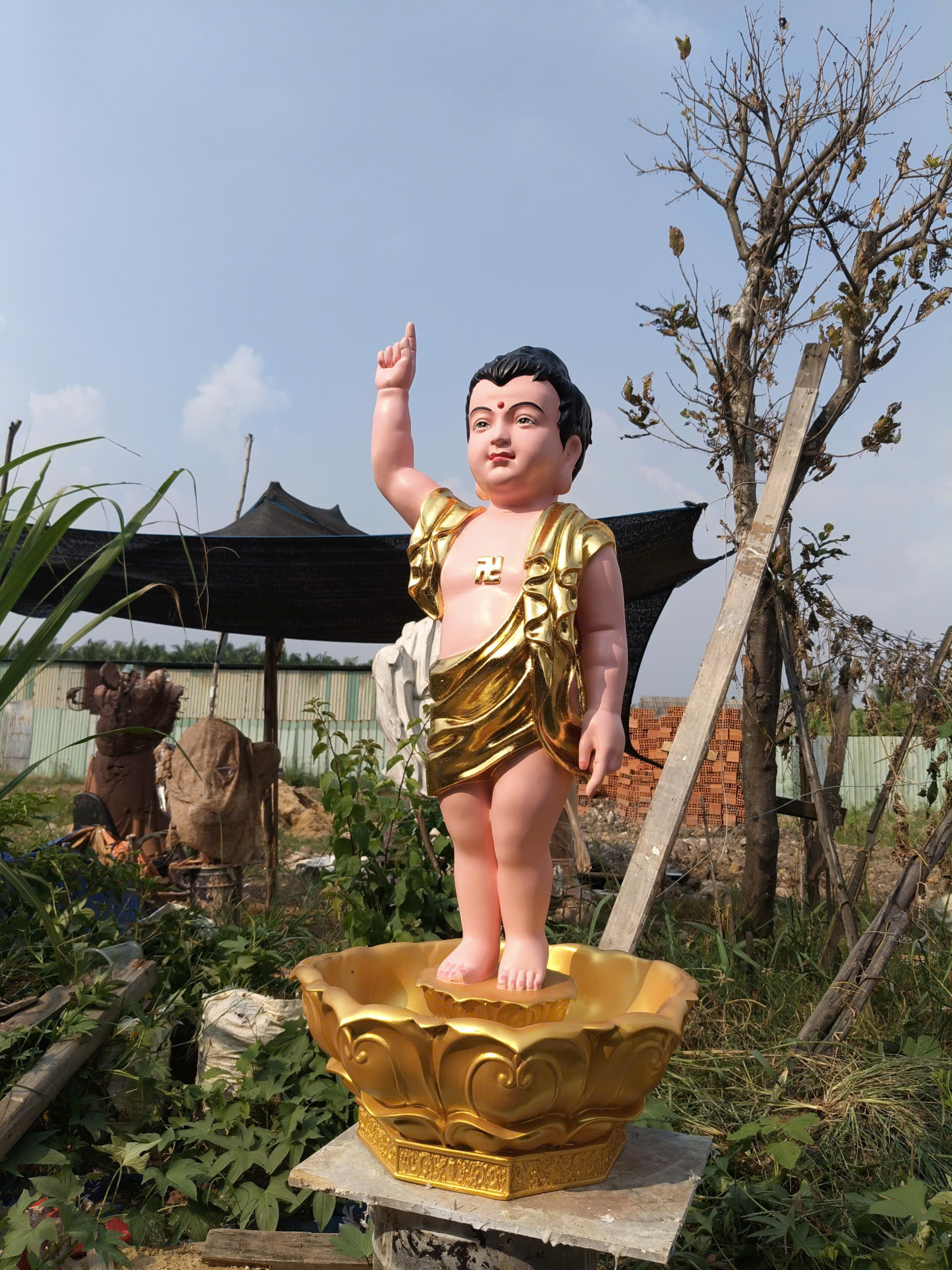 tượng phật đản sanh composite