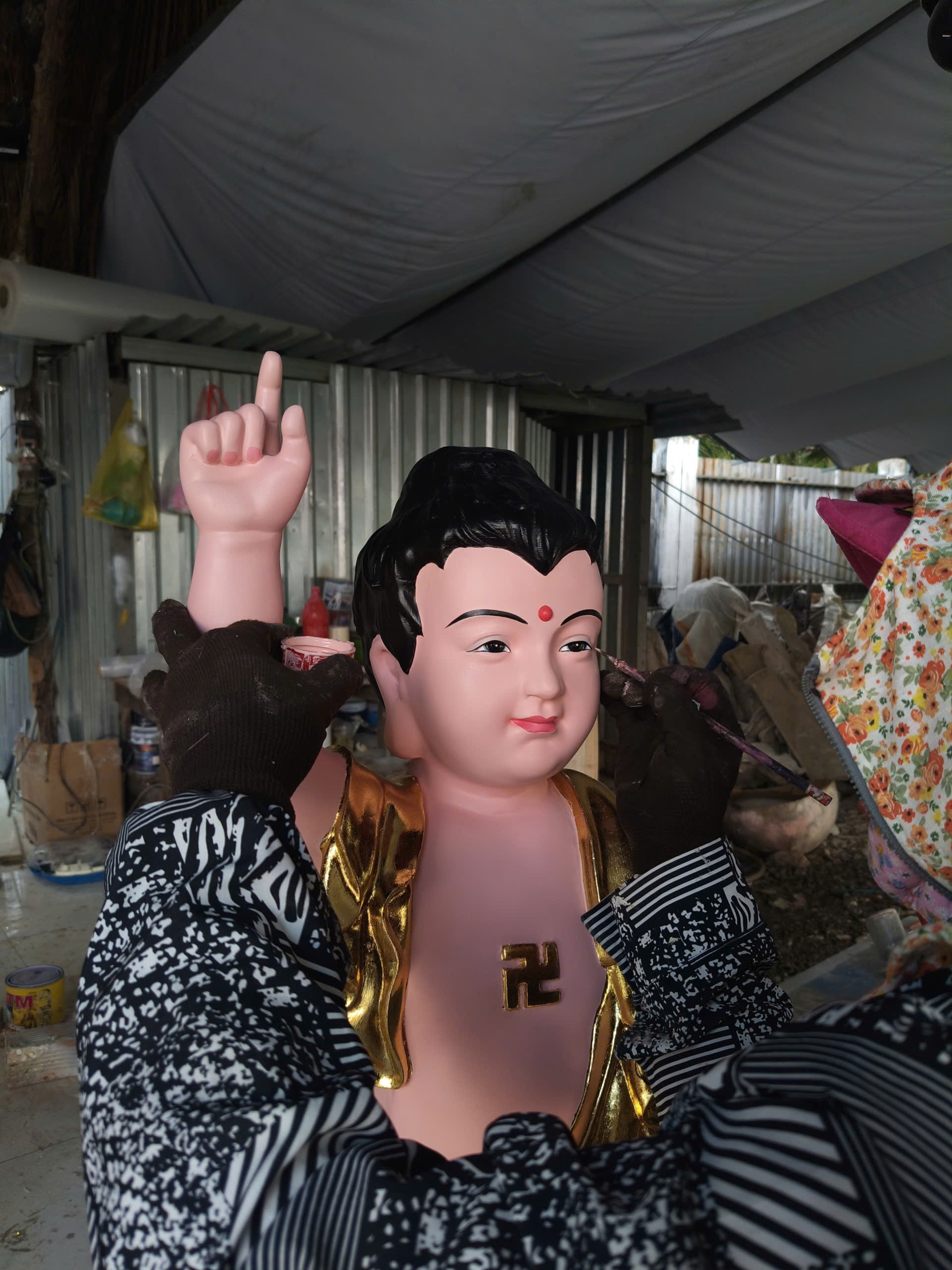 tượng phật đản sanh vesak