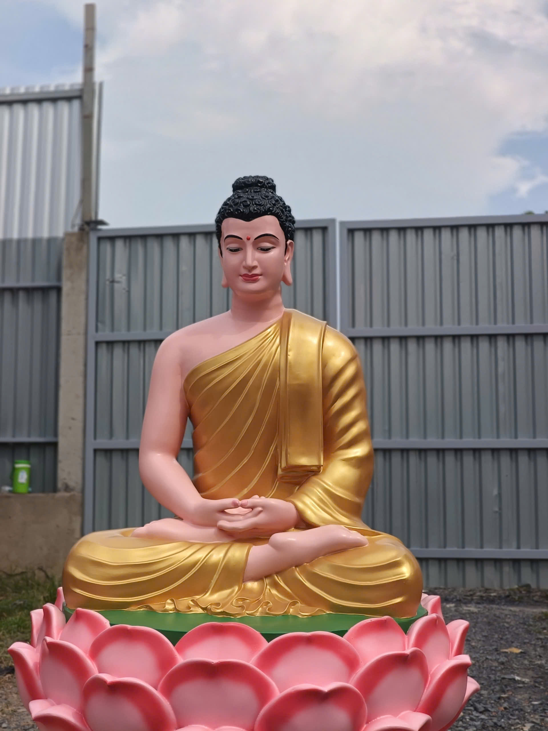 tượng phật thích ca composite