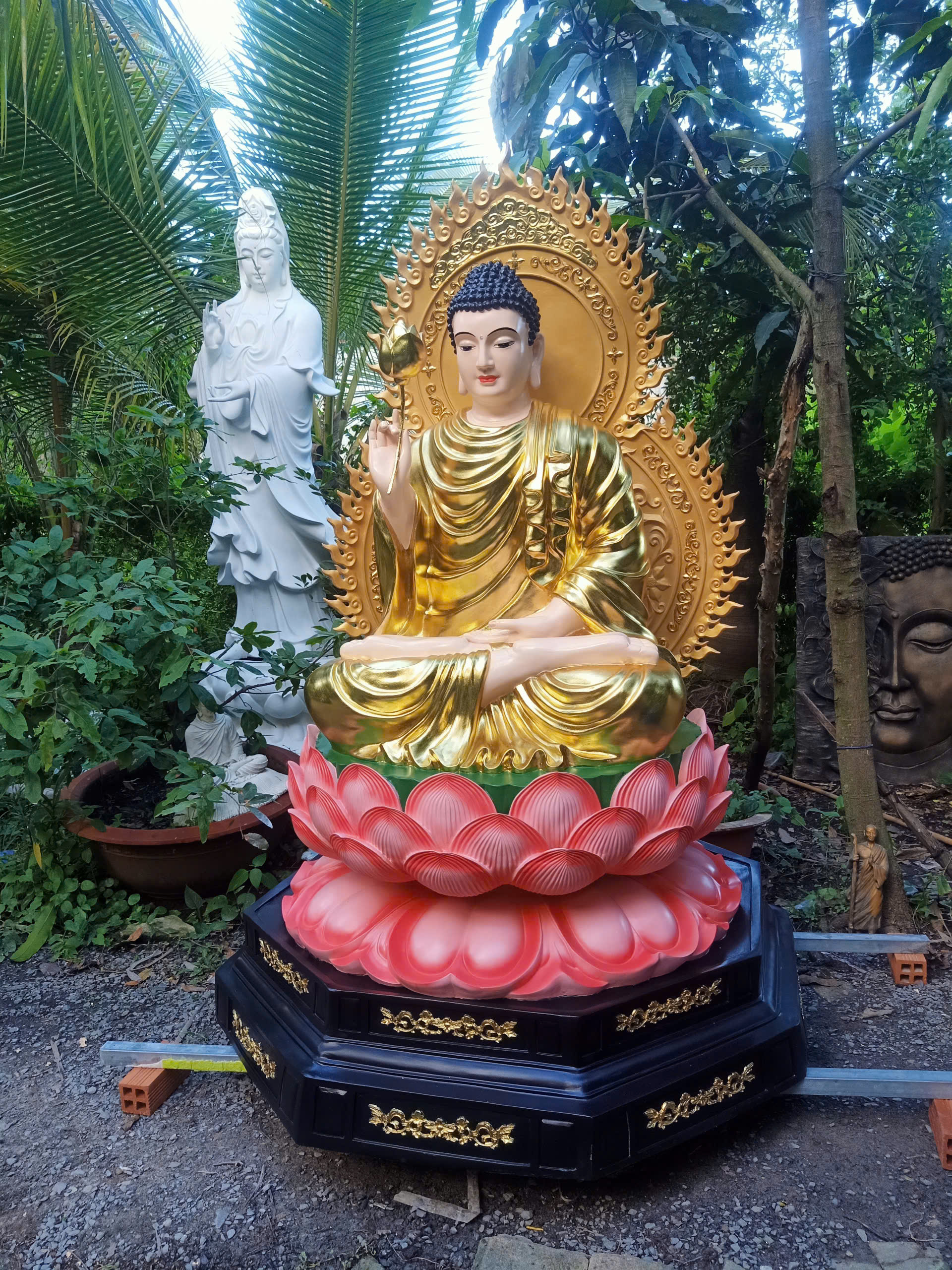 tượng phật thích ca composite