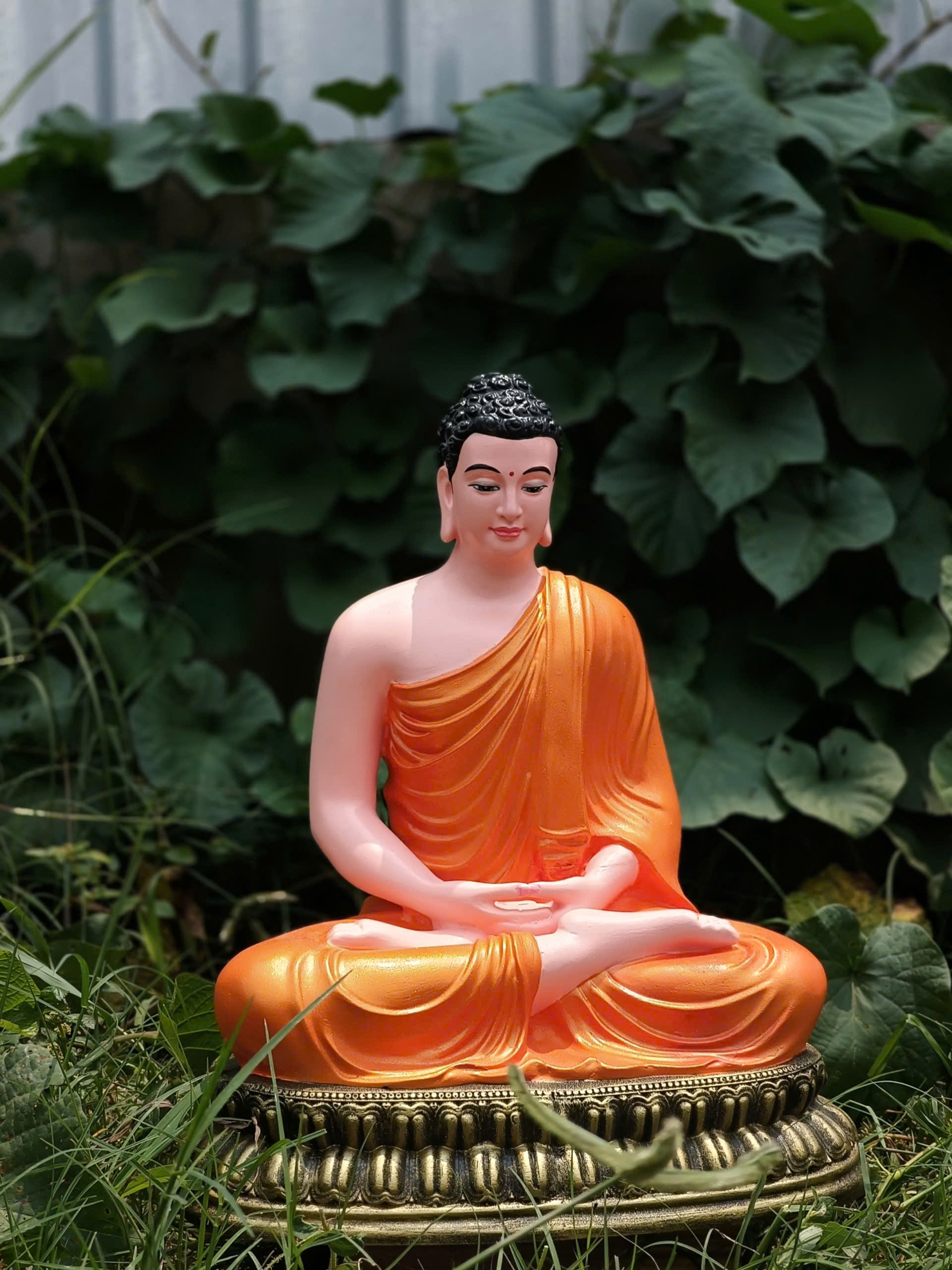 Tượng Phật trang trí sân vườn