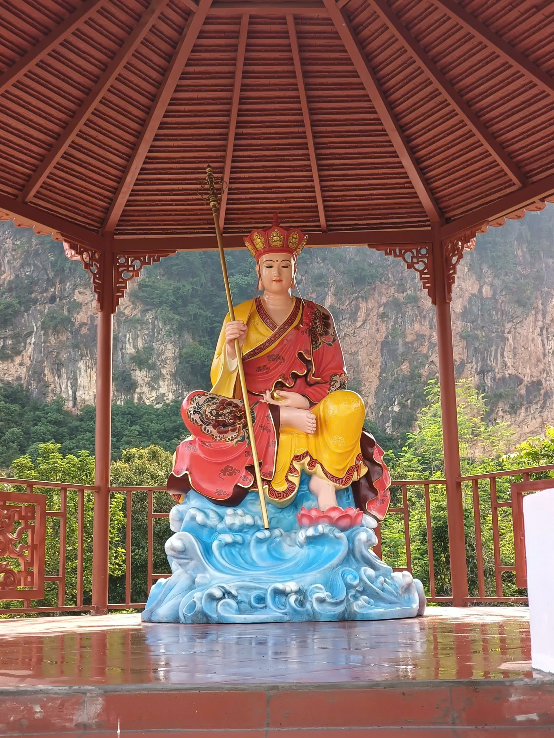 Tượng Phật trang trí sân vườn