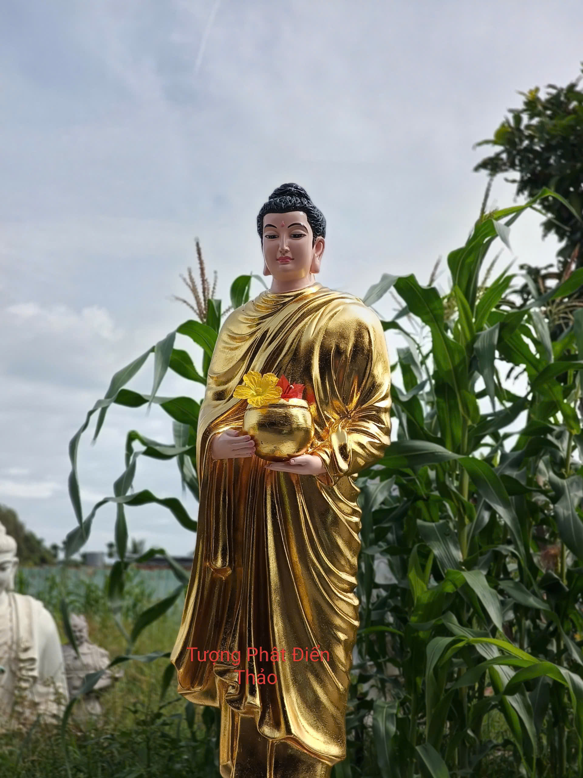 tượng thích ca khất thực