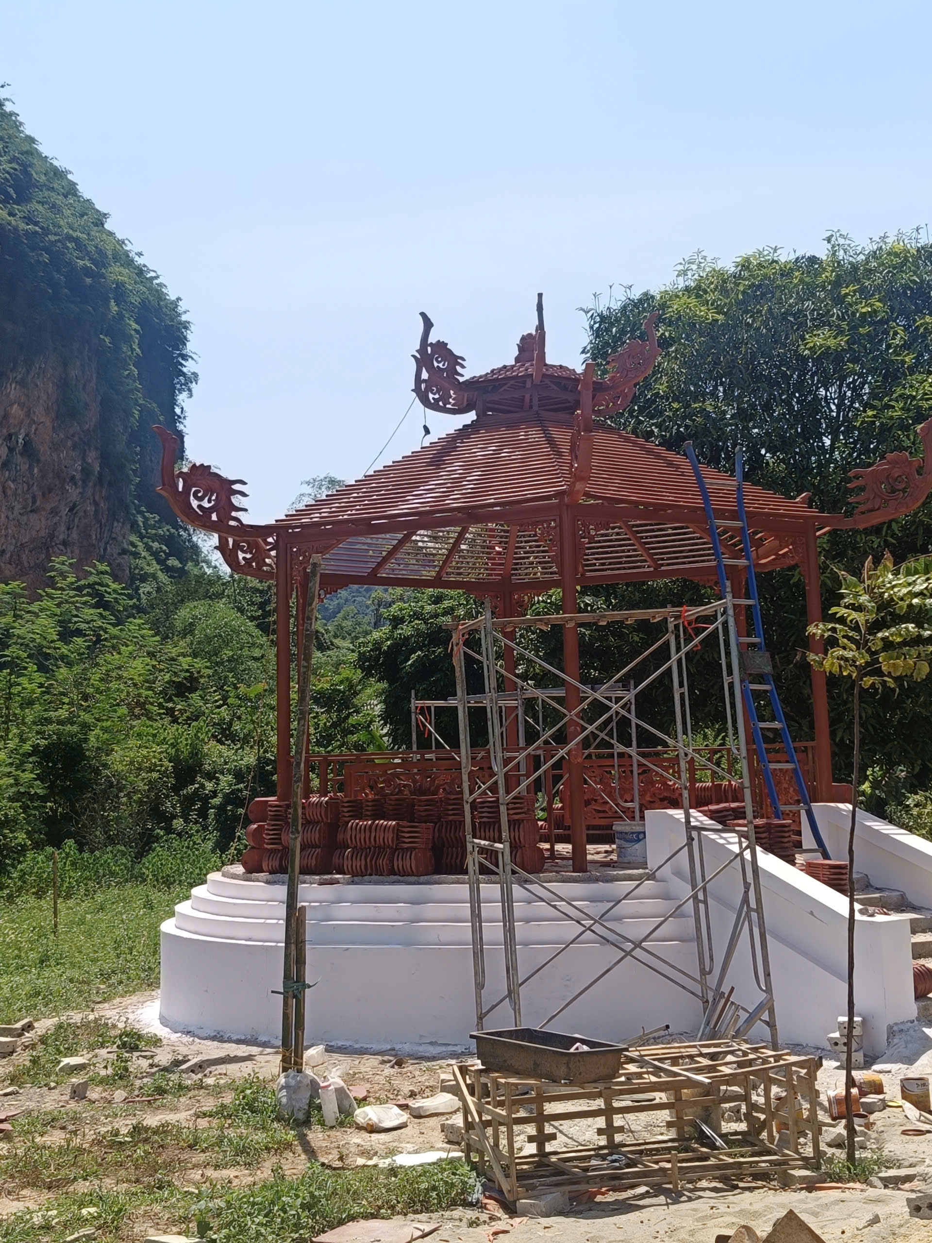 mái che tượng phật