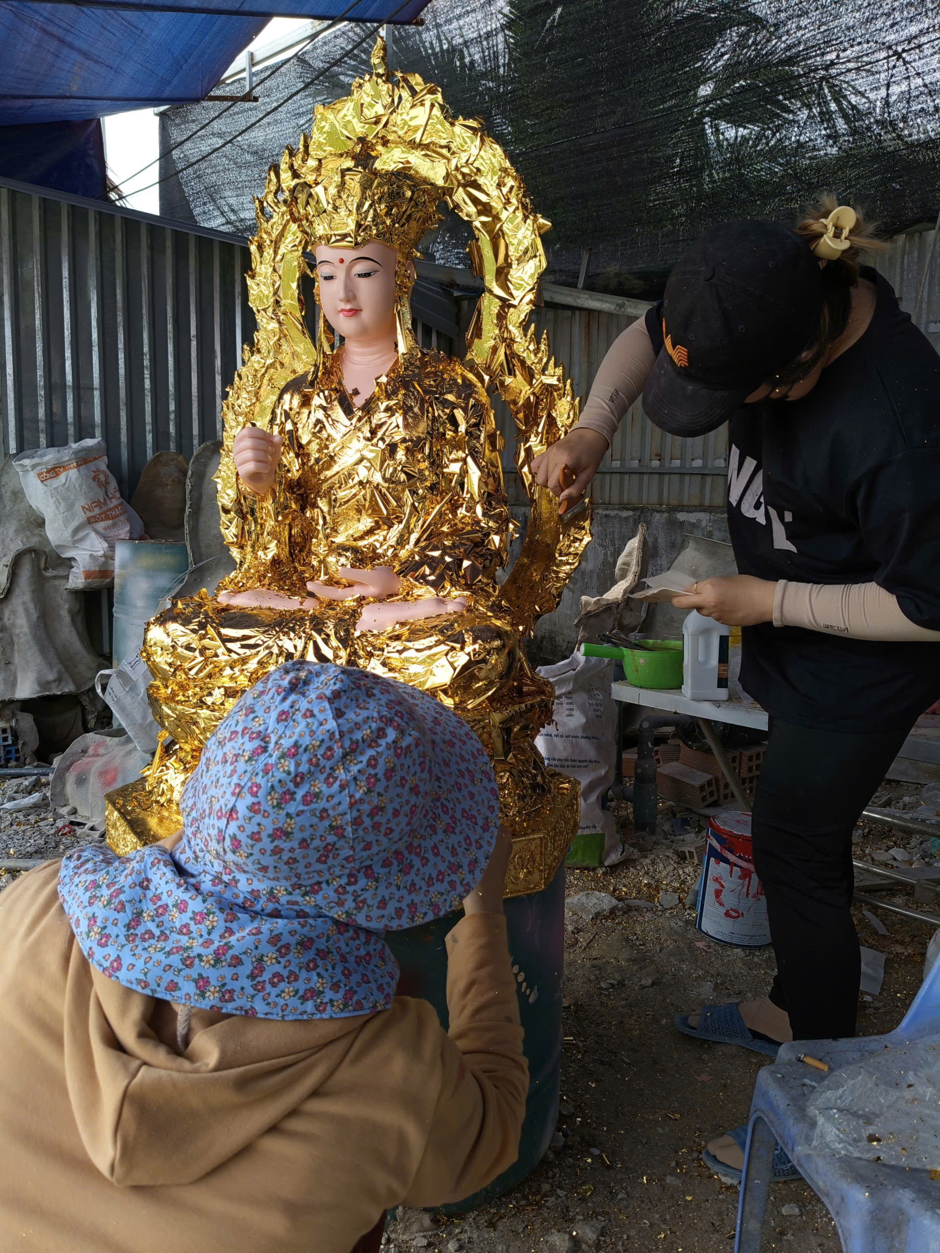 Thi công tượng Phật tại TPHCM