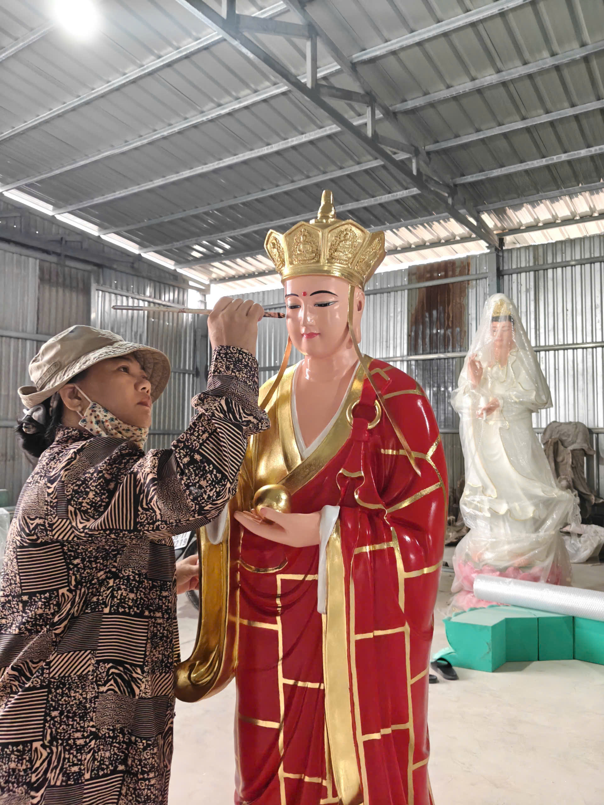 Thi công tượng Phật tại TPHCM