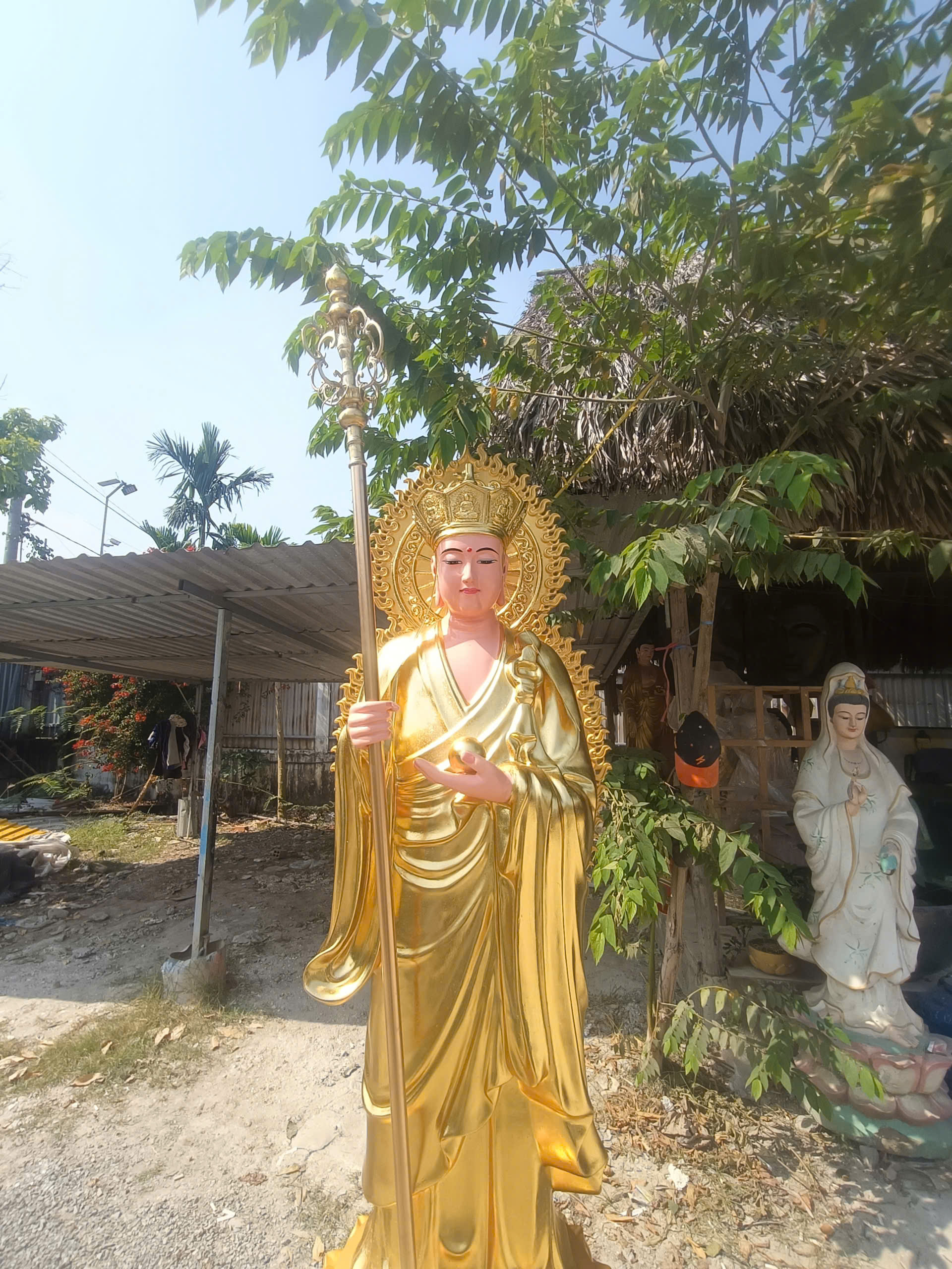 tượng phật composite sơn dát vàng