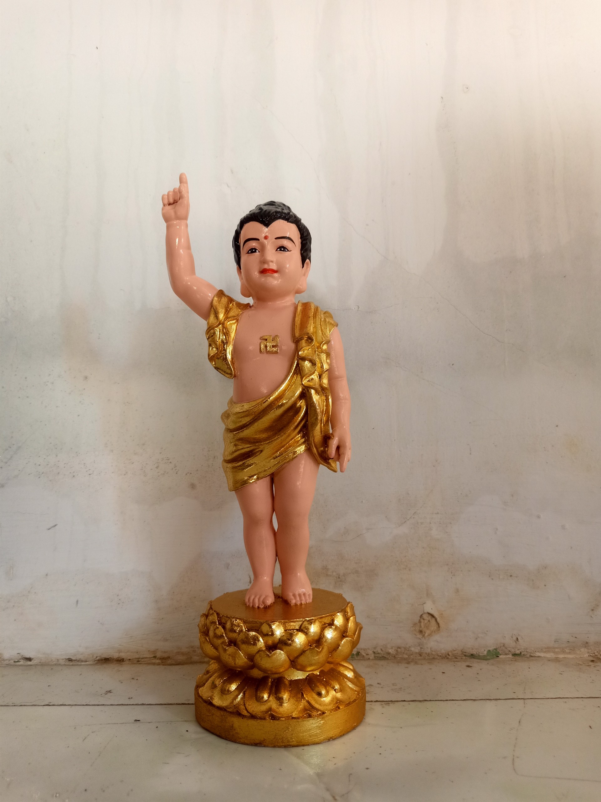 Tượng Phật Đản Sanh