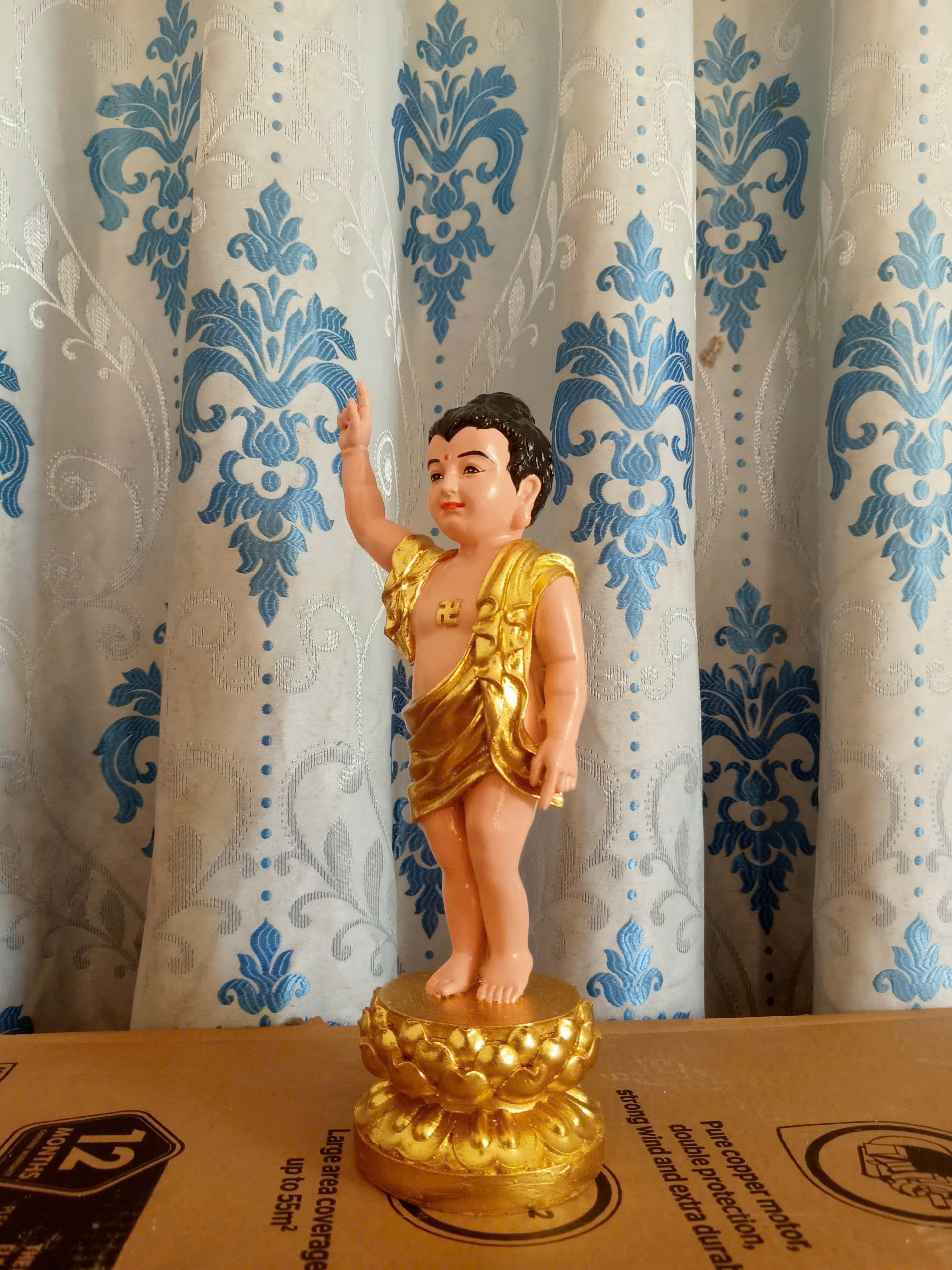 tượng Phật Thích Ca Đản Sanh