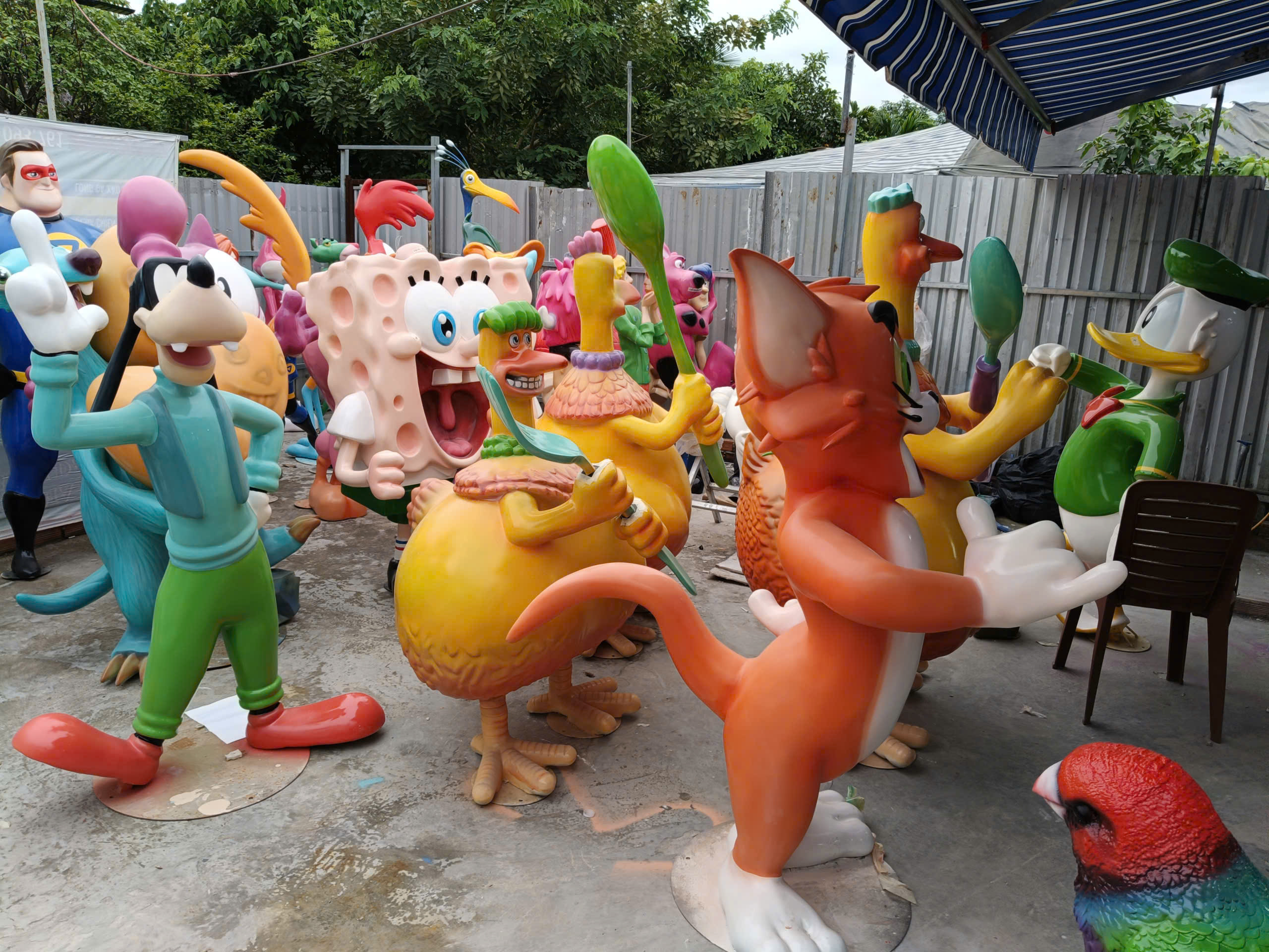 công ty thi công tượng composite