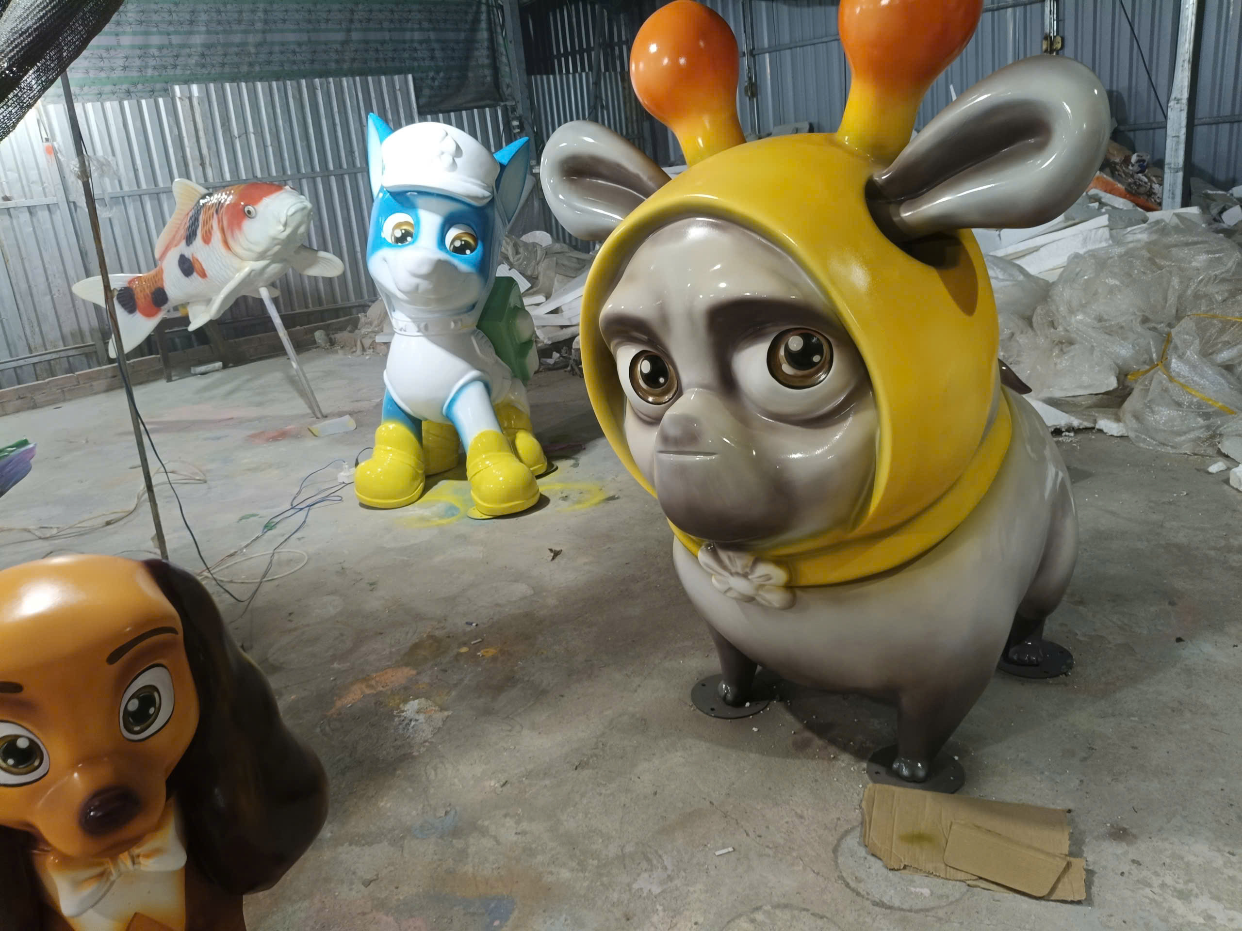 đơn vị thi công tượng composite