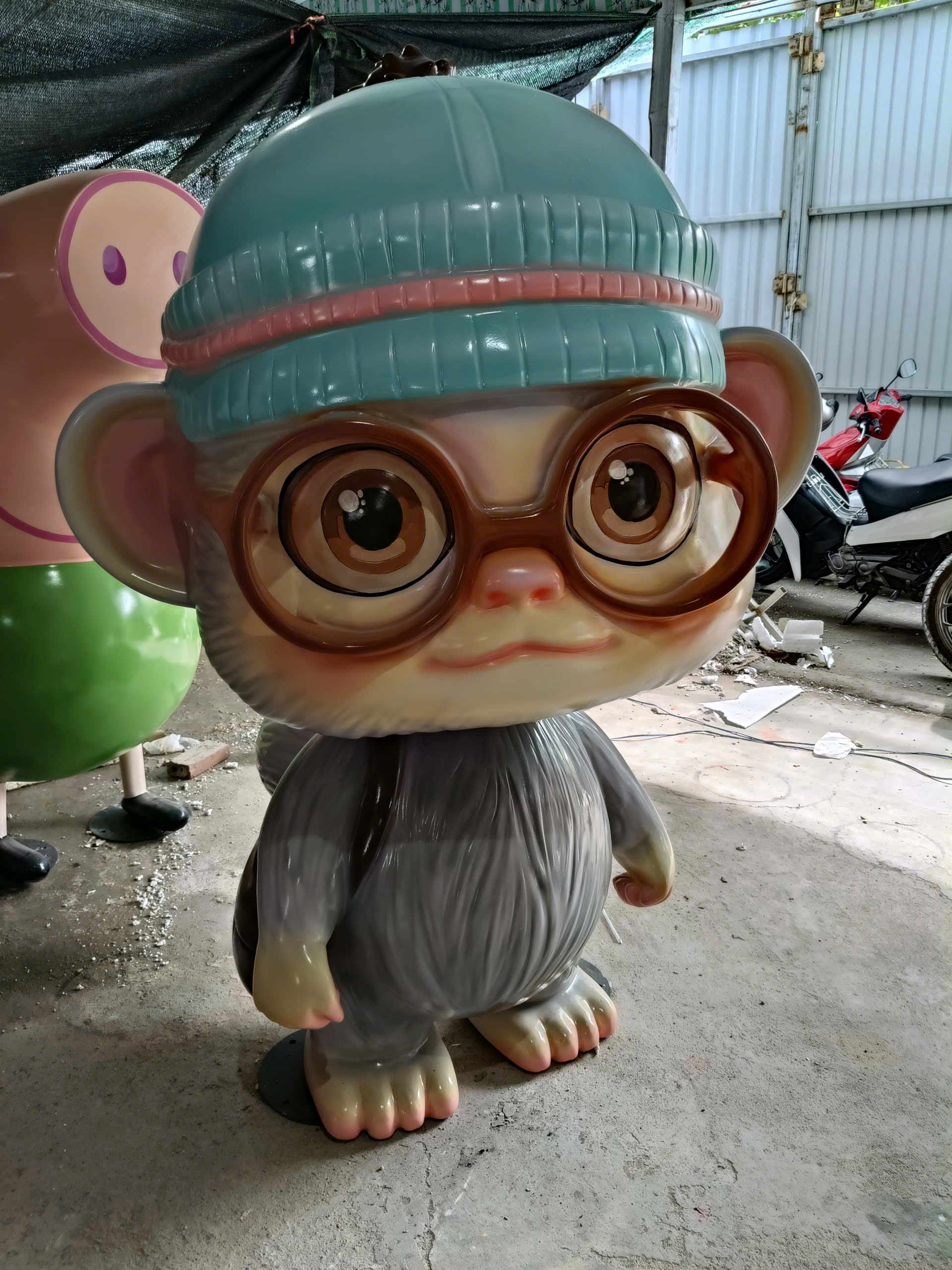 thi công tượng composite quán café